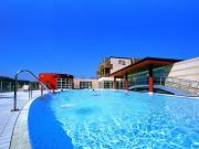 Les-Bains-de-Casteljaloux---piscine-exterieure-Alain-Baschenis